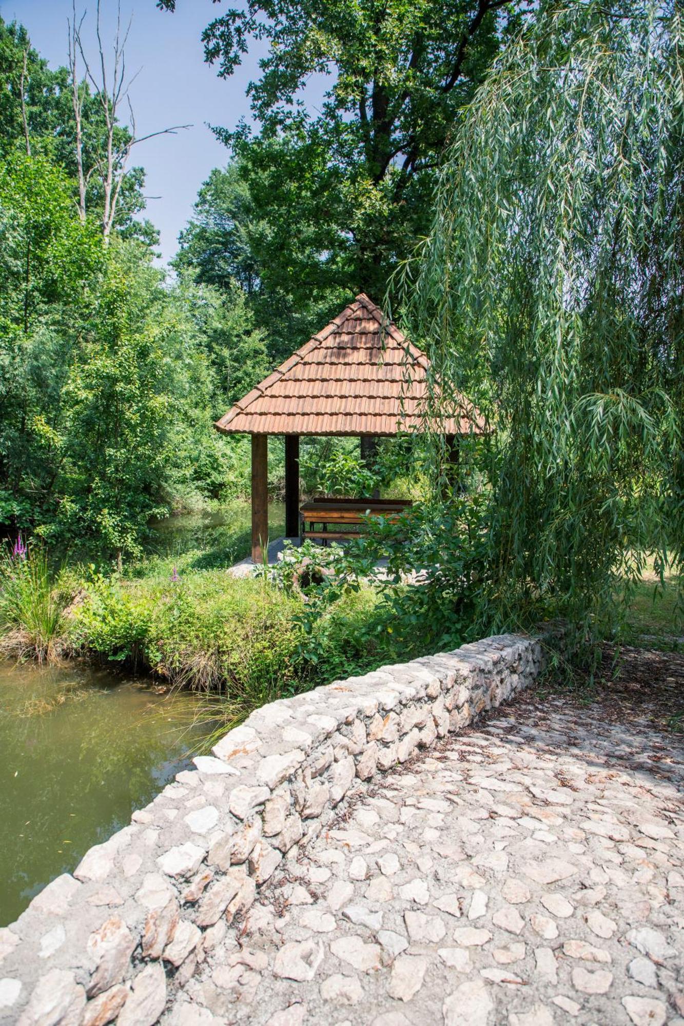 Zivinice Guest House Mala Prica מראה חיצוני תמונה